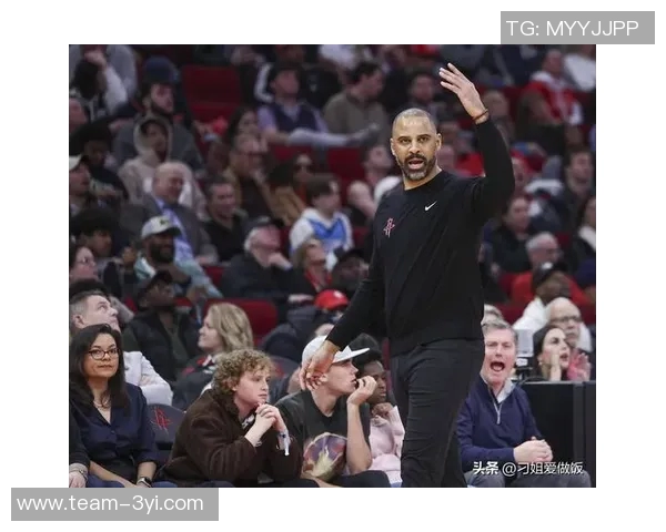 小贾巴里谈乌度卡执教理念强调全力以赴专注比赛提升团队表现