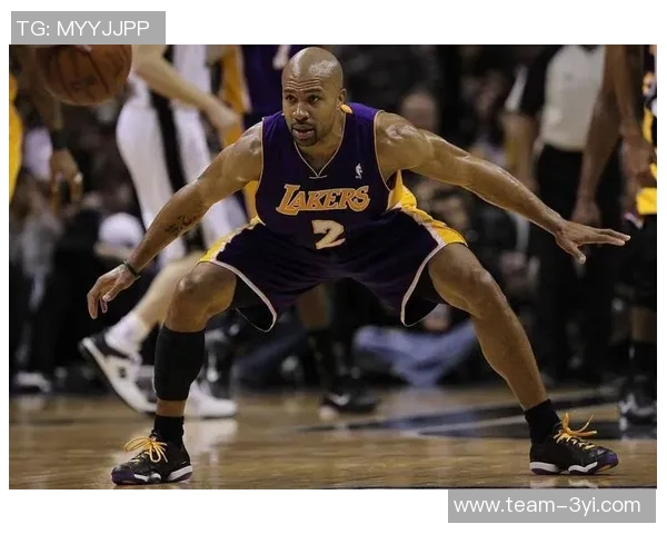 费舍尔称拉拉维亚风格与湖人完美契合技能多样无需过度发挥