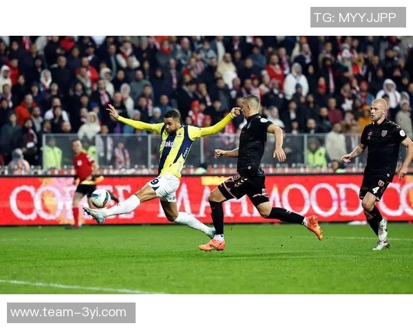 费内巴切向尤文施压要求提高恩内斯里租借报价以达成交易